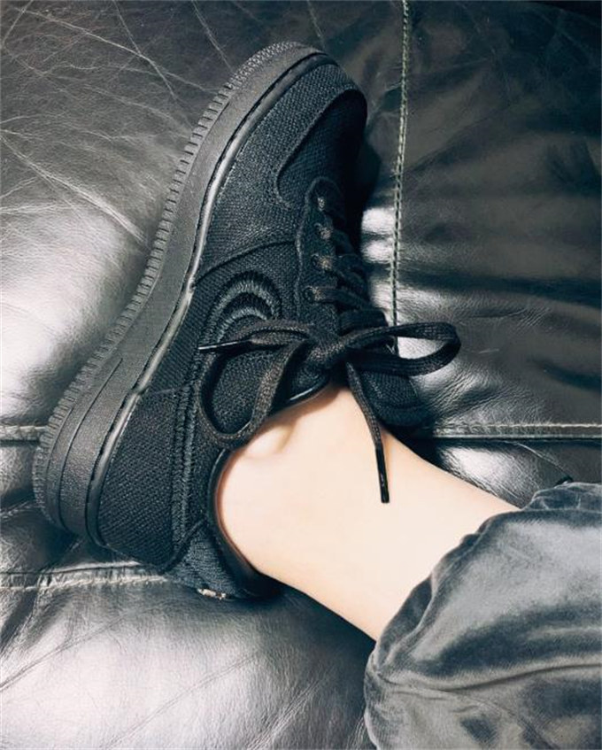 나이키 x 스투시 에어포스 1 로우 트리플 블랙 CZ9084-001 photo review