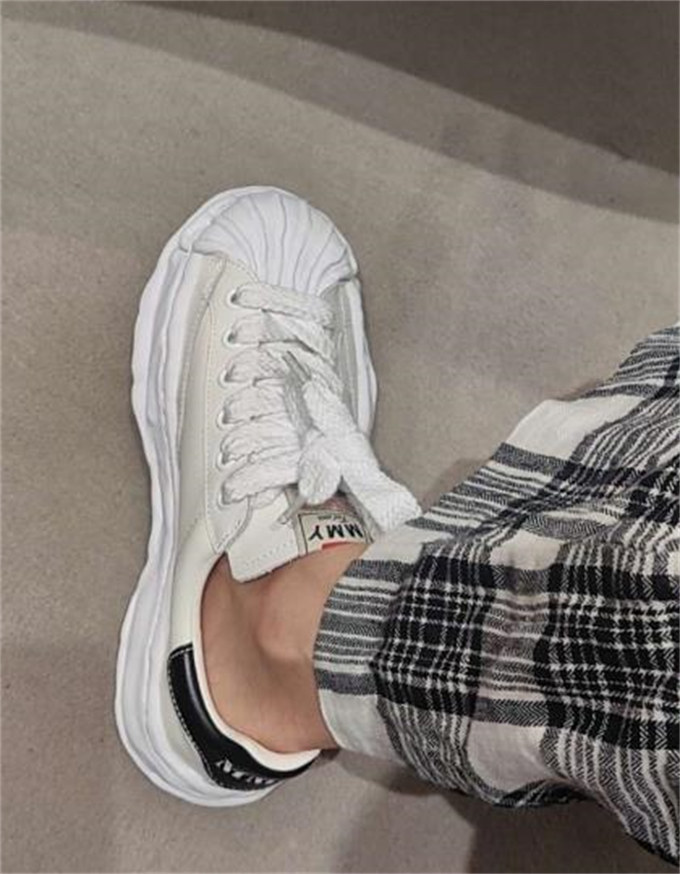 메종 미하라 야스히로 블레이키 OG 솔 캔버스 로우탑 스니커즈 화이트 A08FW735-WHITE photo review