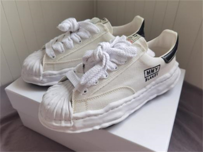 메종 미하라 야스히로 블레이키 OG 솔 캔버스 로우탑 스니커즈 화이트 A08FW735-WHITE photo review